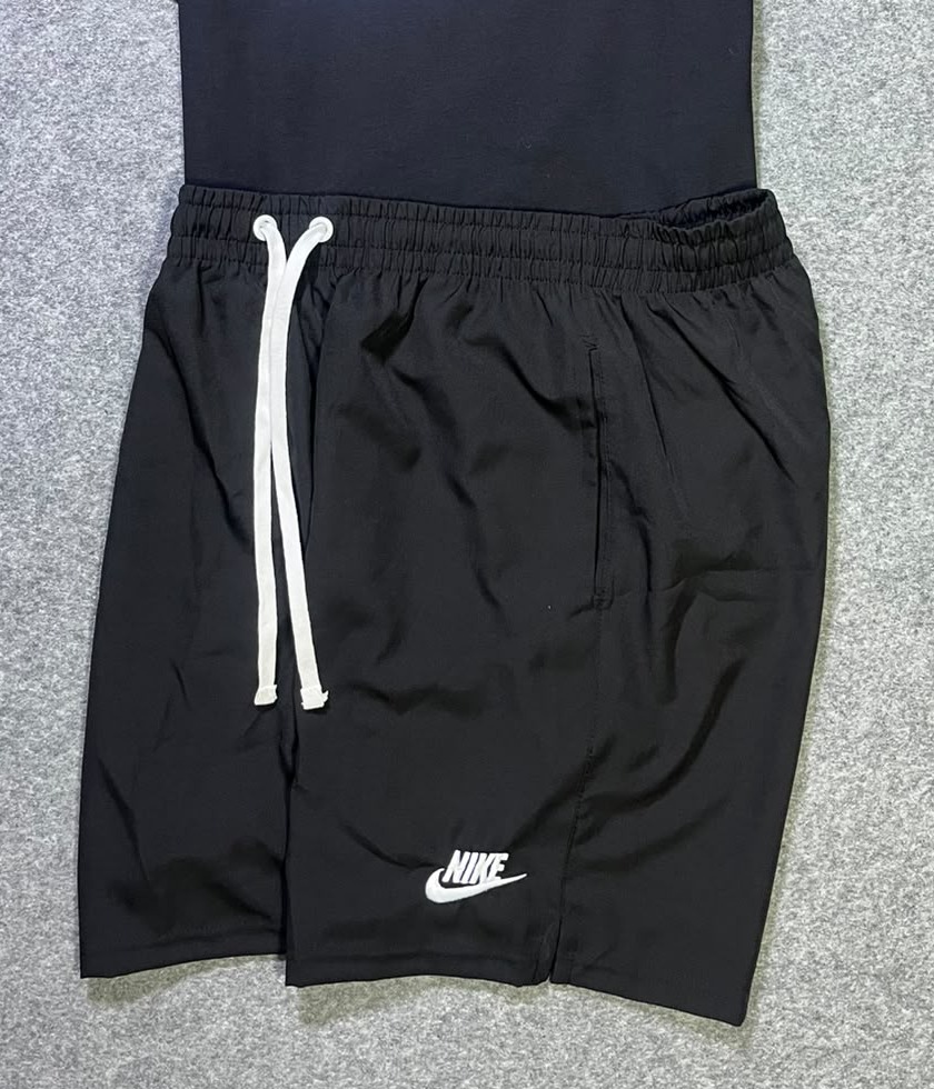 Bermuda Jogador Nike Preta