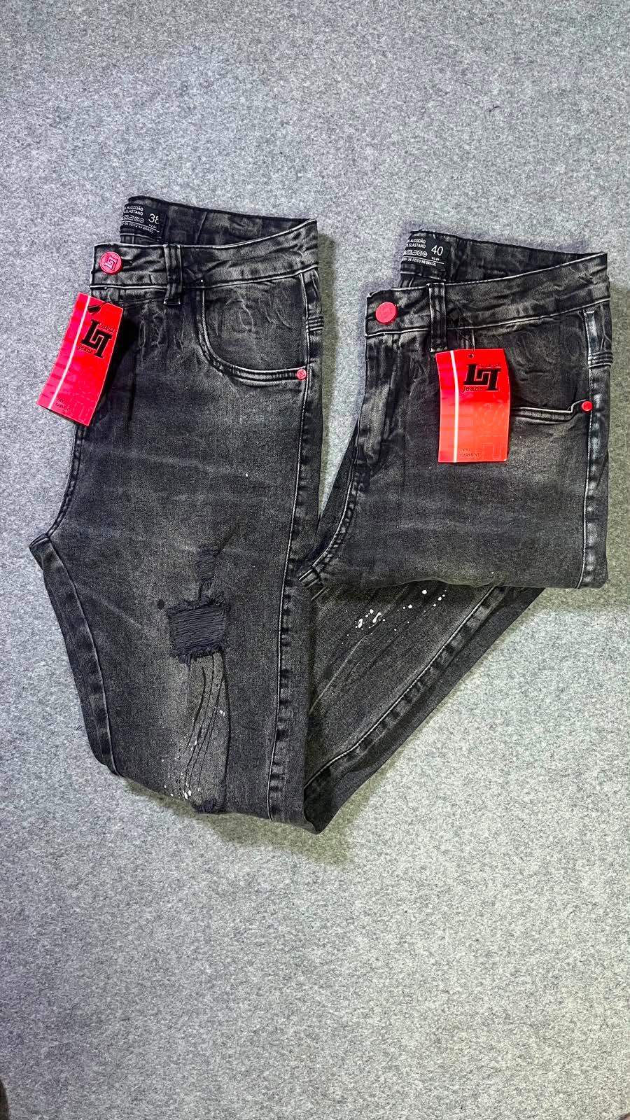 Calça jeans black destroyed
